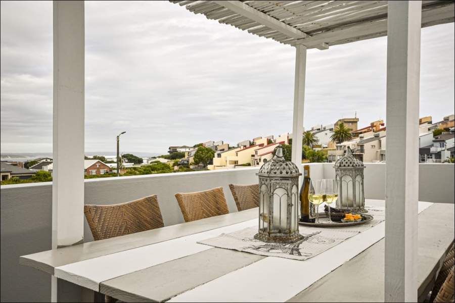 7 Bedroom Property for Sale in Stilbaai Wes Western Cape